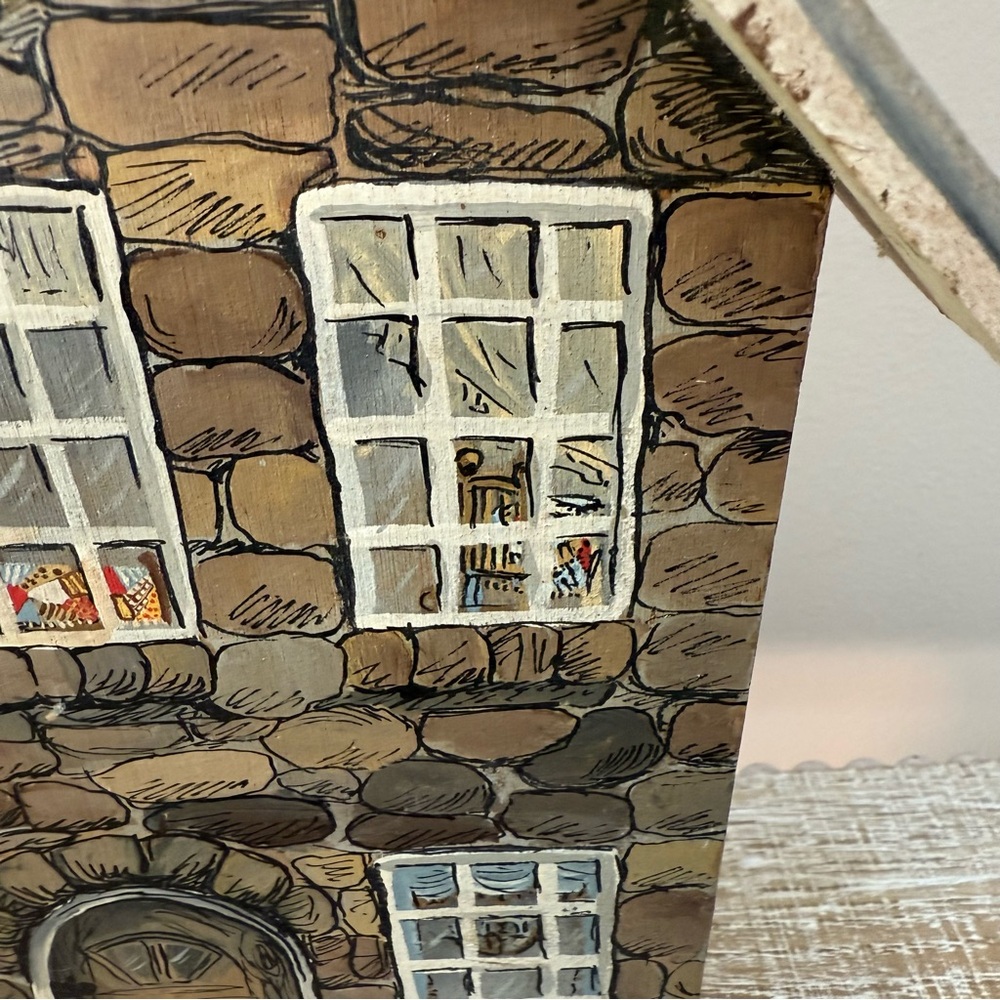 Vintage Handmade and Hand-painted in Massachusetts wooden houses and lighthouses - Picture 11 of 16